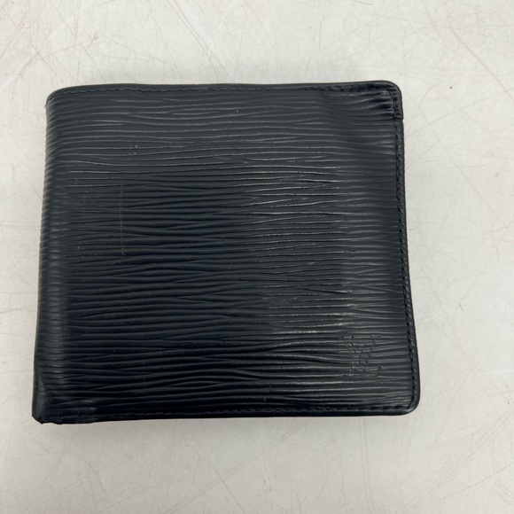 Louis Vuitton Epi bifold wallet - Picture 1 of 9